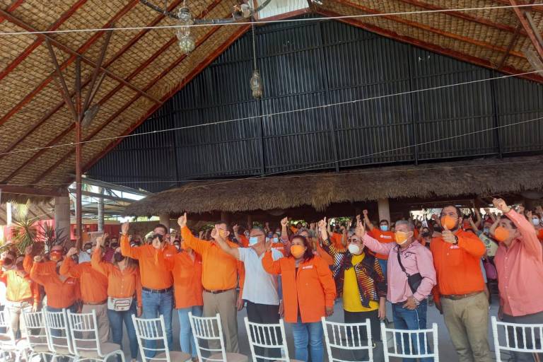 ‘Planilla naranja no es una aventura’, dice en Escuinapa aspirante a dirigir al SNTE 27