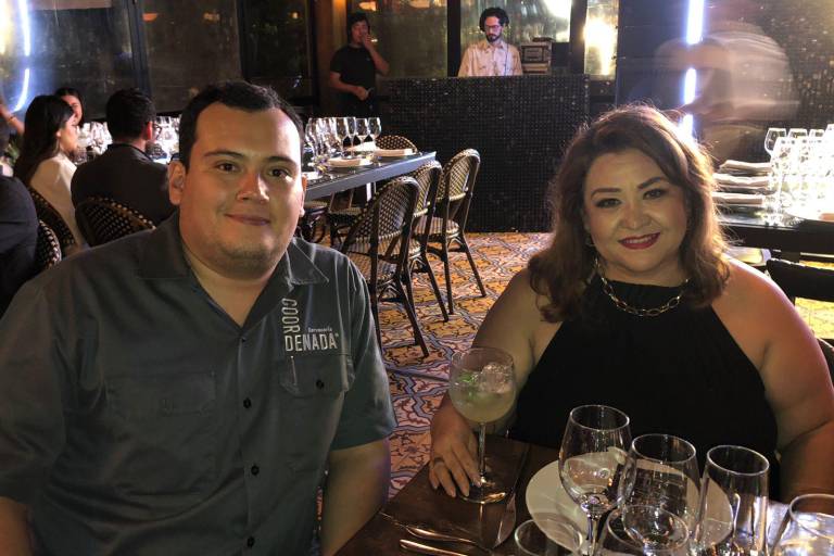 Disfrutan clientes la segunda edición del Cayenna and Friends