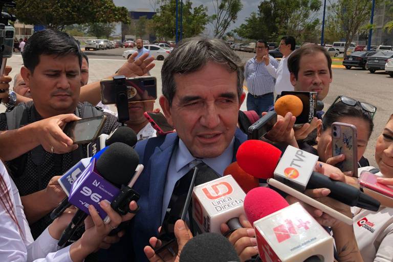 Ante investigaciones, Cuén Ojeda defiende que él y su familia están limpios