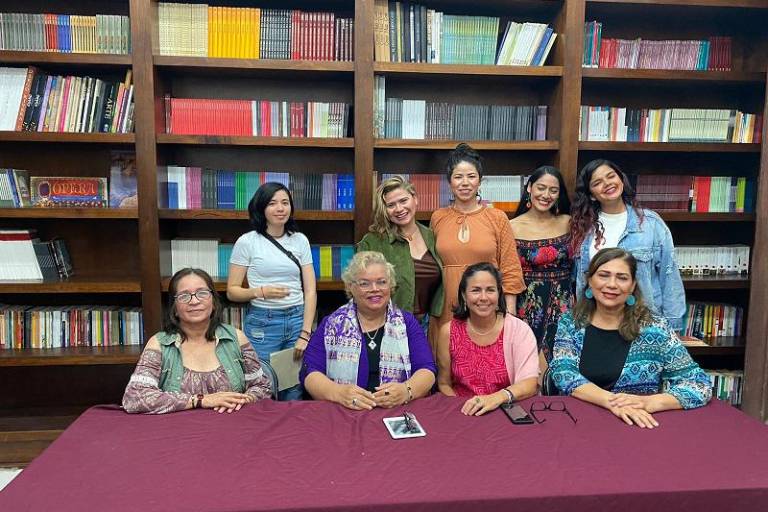 Disfrutan el recital ‘Mujeres de mar, poéticas femeninas