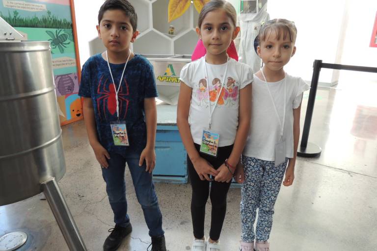 Conviven niños y niñas entre la ciencia y la diversión