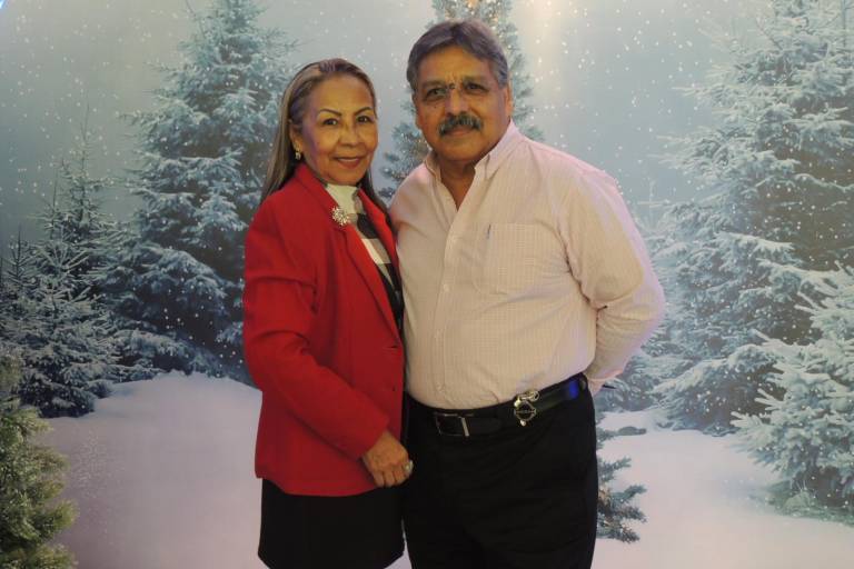 Disfrutan de la Navidad con brillante concierto decembrino