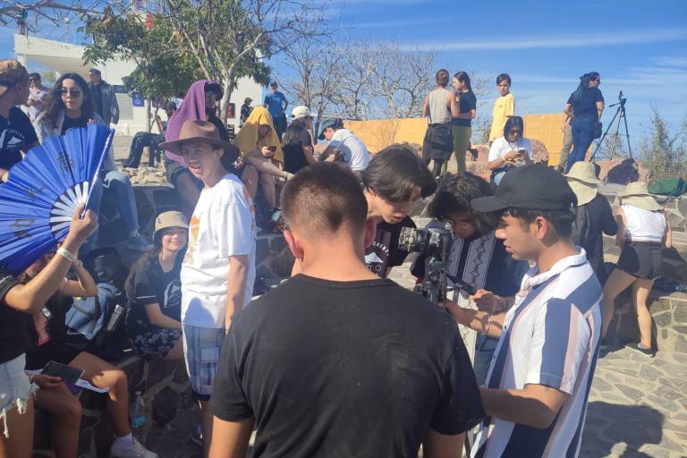 Más de 10 mil personas visitaron el Faro de Mazatlán en el marco del eclipse solar