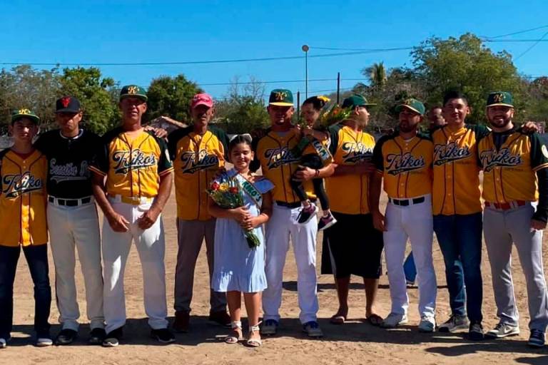 Vencen Aguiluchos a Kiko’s Team en la Liga de Beisbol Campesina