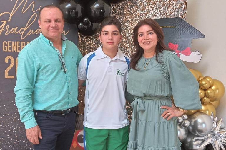 Egresa una generación más de alumnos del Instituto Senda