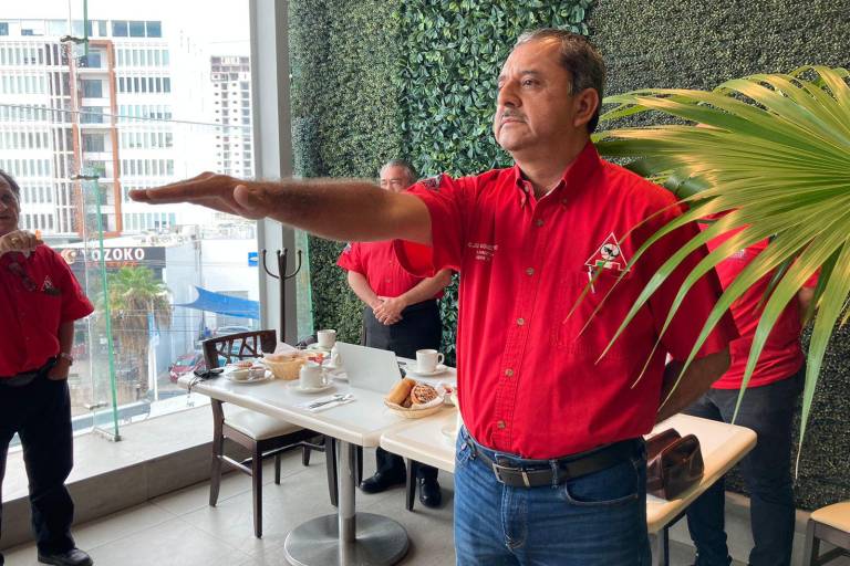 Josué Gómez Crespo, comprometido con el reto de sacar adelante a la Región IV de beisbol