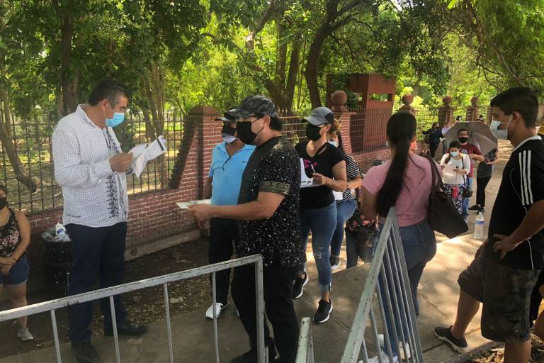 Sin filas, último día de vacunación para rezagados en Culiacán