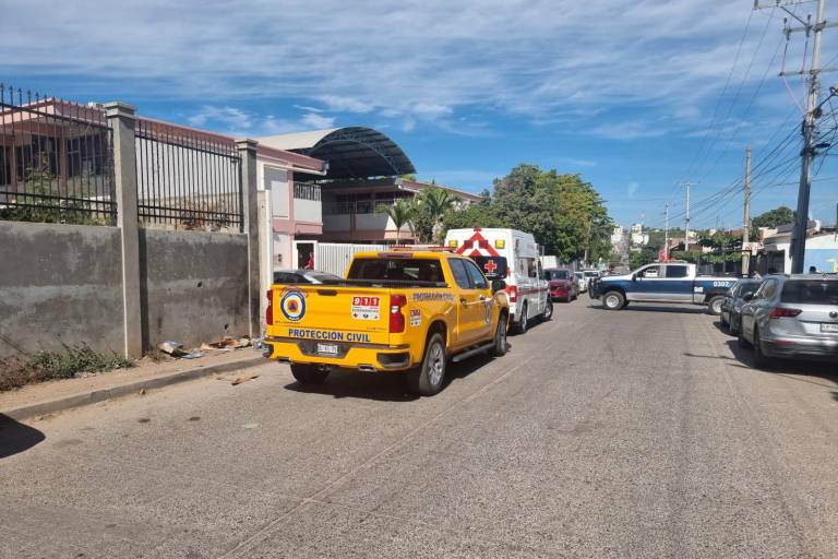 Desalojan a 55 niños y 47 adultos tras conato de incendio en estancia infantil de Culiacán