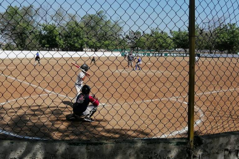 Intensos siguen los duelos de la Toronja en la Liga Infantil y Juvenil del Pelikanos