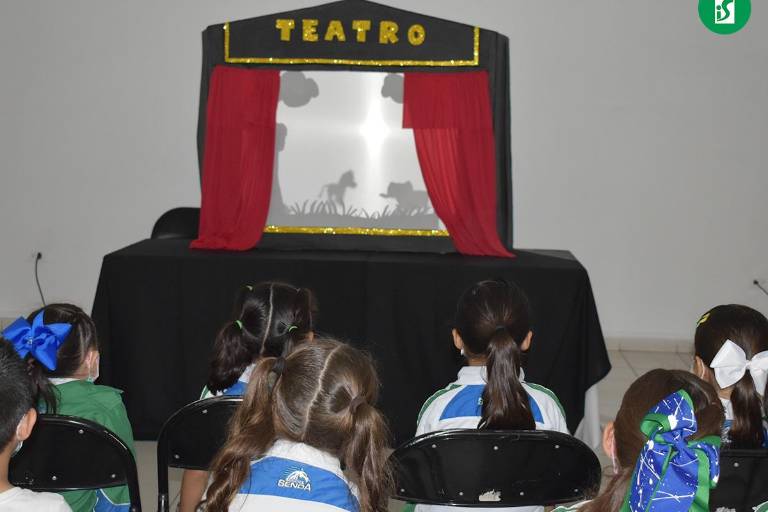 Abren la puerta mágica a la literatura en el Instituto Senda