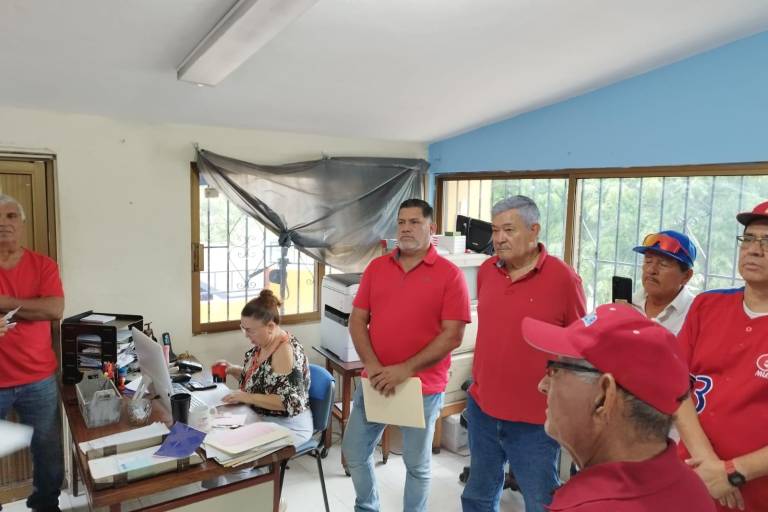 Hay que agarrarnos de los proyectos buenos: Miguel Ángel González Díaz