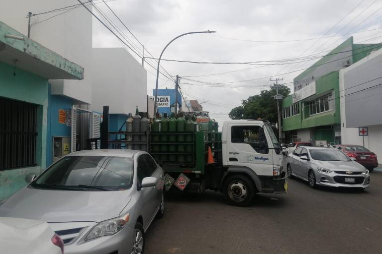 Piden ciudadanos en Culiacán venta de oxígeno las 24 horas y fines de semana