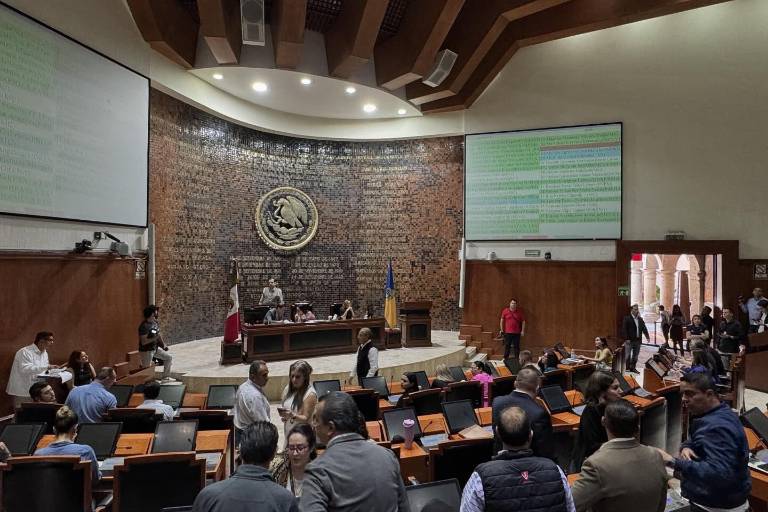 Congreso de Jalisco despenaliza el aborto, pero deja restricciones para usuarias y personal médico