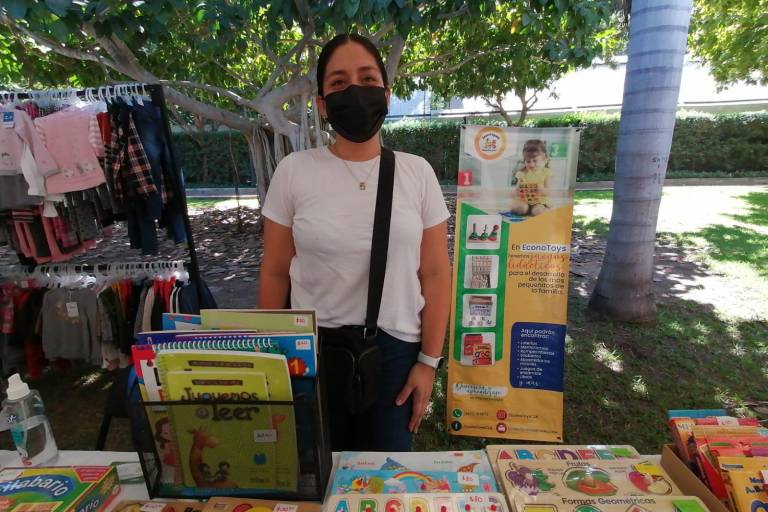 Realizan la tercera edición del Viscocho Bazars, en Culiacán