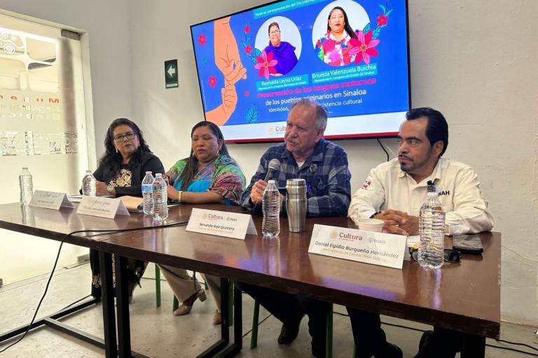 Charlan sobre la preservación de las lenguas maternas en Sinaloa