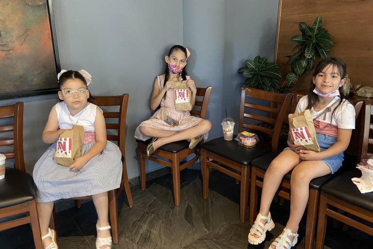 Noroeste festeja a los niños con función de cine