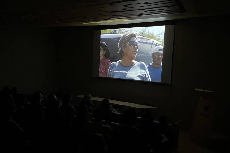 Presenta ‘Te nombré en el silencio’, en el Jardín Botánico