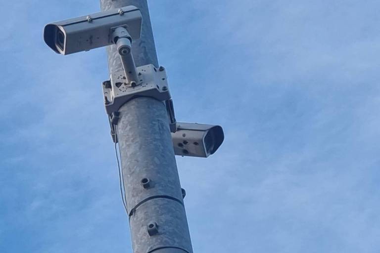 No hay licitación, pero Secretario de Seguridad afirma que ya llegaron 50 videocámaras