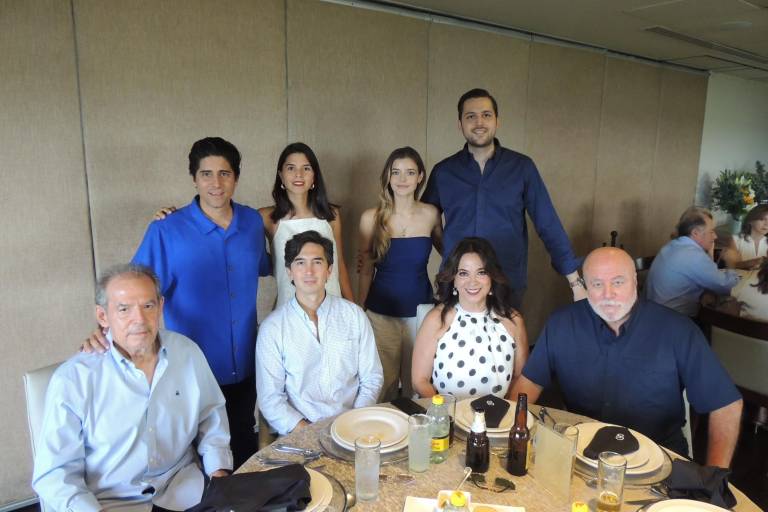 Con una misa, agradece Manuel Clouthier, festejar sus 65 años