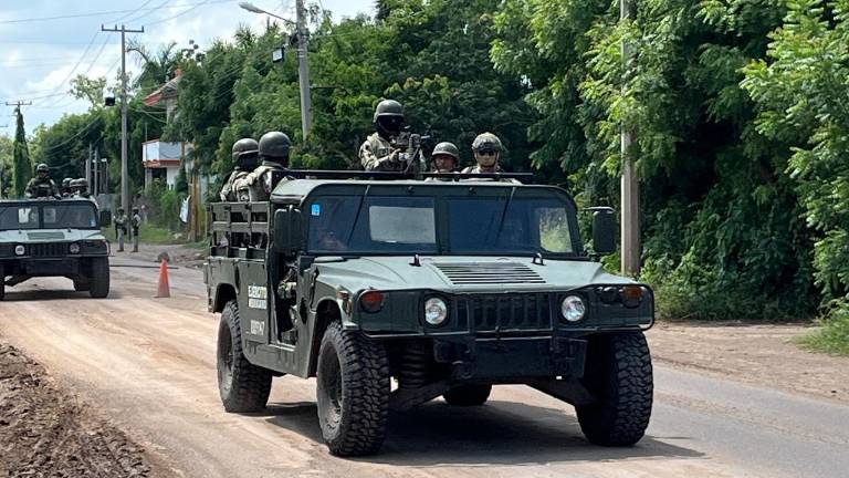 Habitantes del Ranchito de Los Gaxiola, reportaron un choque armado entre civiles y militares.