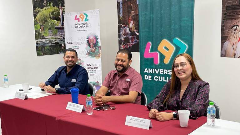 Conferencia de prensa en la Secretaría de Turismo en Mazatlán para anunciar los festejos de aniversario de Culiacán.