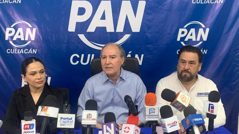 Conferencia de la dirigencia municipal del PAN en Culiacán.
