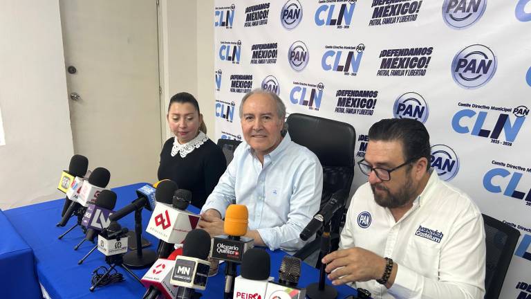 Conferencia de la dirigencia municipal del PAN en Culiacán.