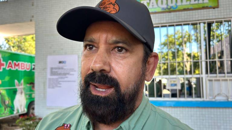 El director del Zoológico de Culiacán, José María Casanova Rodríguez, afirmó que su administración mantiene un compromiso firme con el cuidado y bienestar de los animales.
