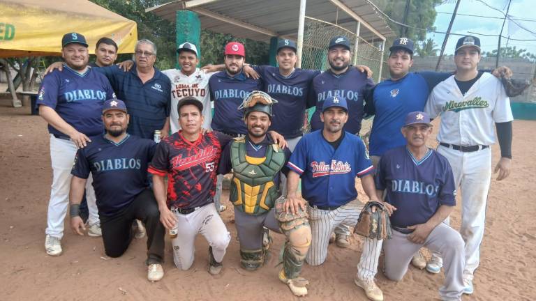 Diablos del Tecuyo suma primer triunfo en Liga de Beisbol Dominical.