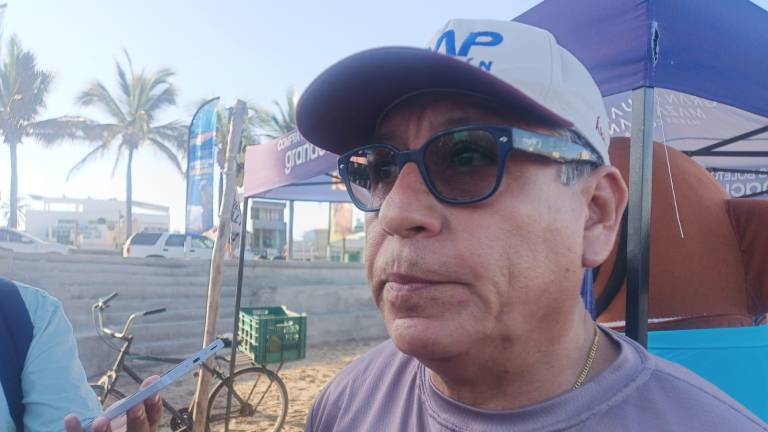 Actualmente todas las playas del Mazatlán se encuentran dentro de parámetros obligados para los bañistas, indicó Ángel García Contreras.