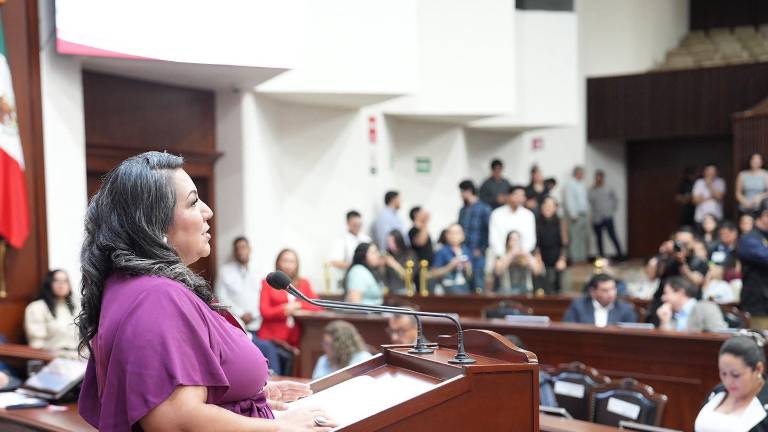Analai Sipatly Valenzuela Higuera recibió el Premio a la Mujer Rural 2026, otorgado por el Congreso del Estado de Sinaloa.