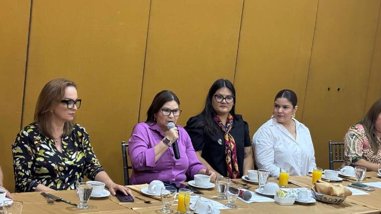 La Senadora Imelda Castro Castro habló de la resolución en su contra de parte del IEES.