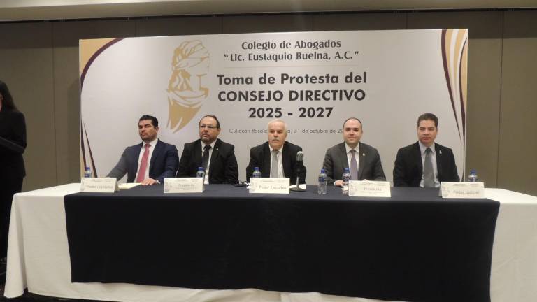Rinde protesta el nuevo consejo directivo del Colegio de Abogados Eustaquio Buelna