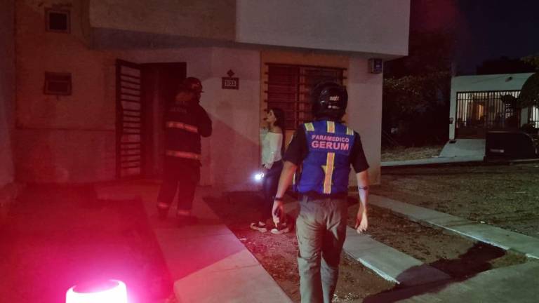 Corto circuito provoca incendio en un domicilio de Loma Linda, en Culiacán