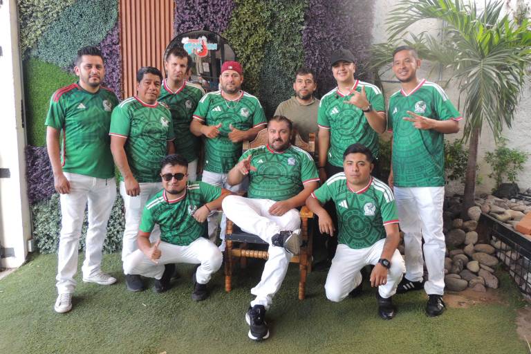 Festejan sinaloenses segundo triunfo de México en la Copa Mundial 2026
