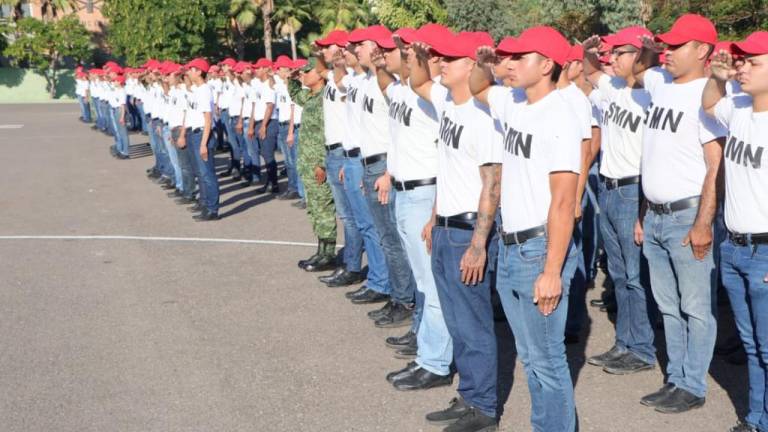 Un total de 201 jóvenes conscriptos de Mazatlán, recibieron este sábado la Cartilla Liberada del Servicio Militar Nacional.