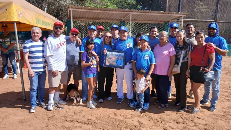 Liga Sabatina inaugura temporada con homenaje a Herrera Reynosa.
