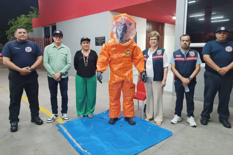 Recibe Bomberos Mazatlán nuevo equipo para combatir emergencias de materiales peligrosos