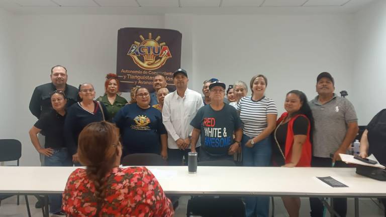 Luego de la protesta realizada el lunes en el Ayuntamiento, tianguistas y vendedores ambulantes sostuvieron una reunión positiva con la Dirección de Comercio.