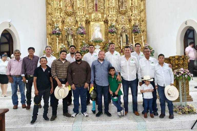 Agricultores piden a la Virgen del Rosario que le vaya bien al sector y al Municipio
