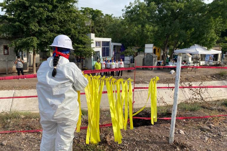 Tardan 4 meses en recuperar 57 cuerpos no identificados en Culiacán y dan por terminada primera etapa en fosa común