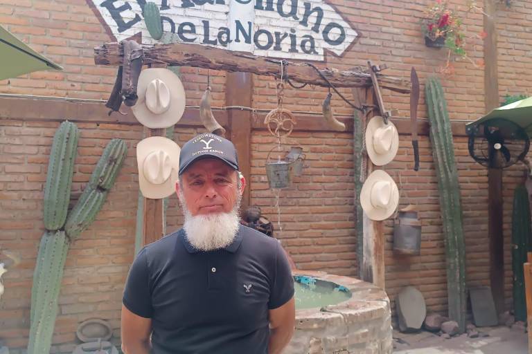 Motociclistas son un alivio para la economía de los restaurantes de La Noria: Aureliano Reátiga