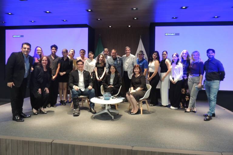 Comparte Óscar García, reflexiones para acompañar el alma