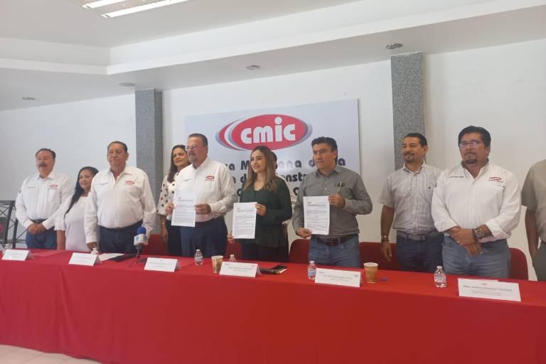 Icatsin y CMIC Mazatlán firman convenio para capacitar a desarrolladores