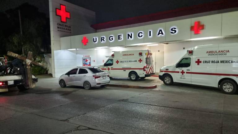 Zona de urgencias de la Cruz Roja en Culiacán a donde fue trasladada una mujer agredida por su pareja.
