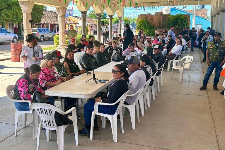 Emprendedores y artesanos tuvieron la oportunidad de ofertar una amplia variedad de productos.