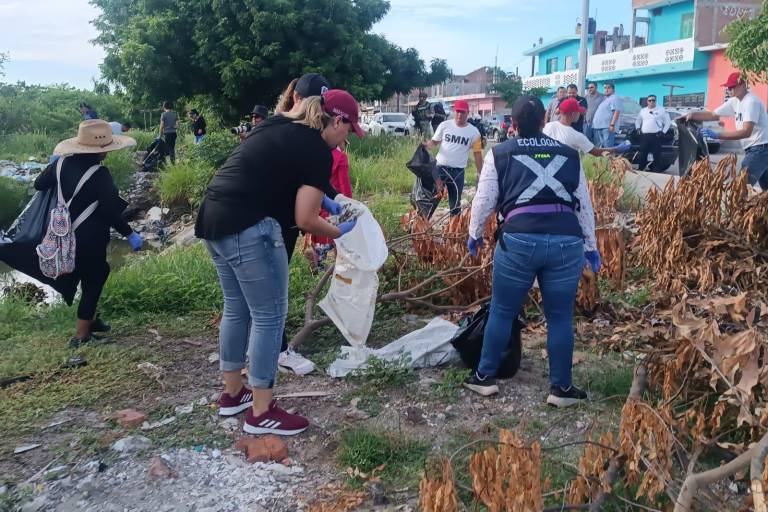 Octava jornada de limpieza ‘Mazatlán te quiero limpio’ llega con fuerza al estero del Infiernillo