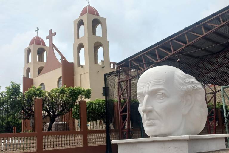 Parroquia de la Juárez celebra con nuevo retablo fiestas patronales