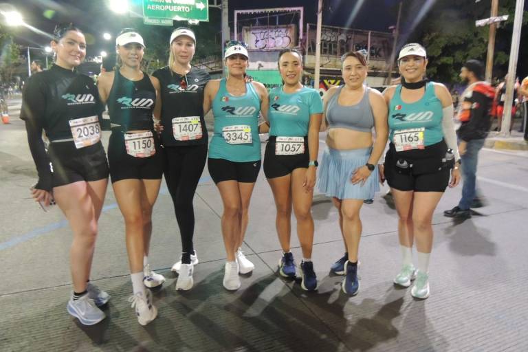 Corren en la gran fiesta del Maratón Internacional de Culiacán 2026