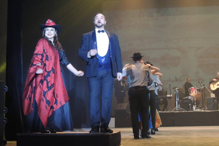 Gozan sinaloenses con ‘Así canta Sinaloa’